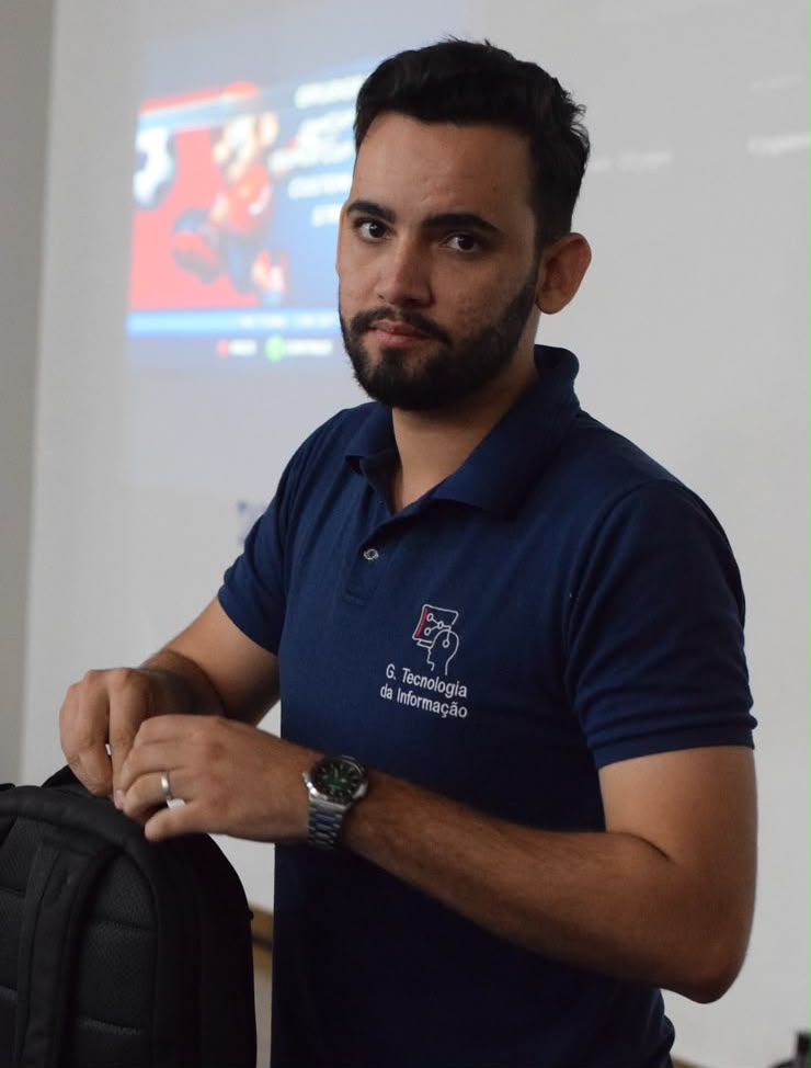Foto do Professor Thiago Dias Negrão